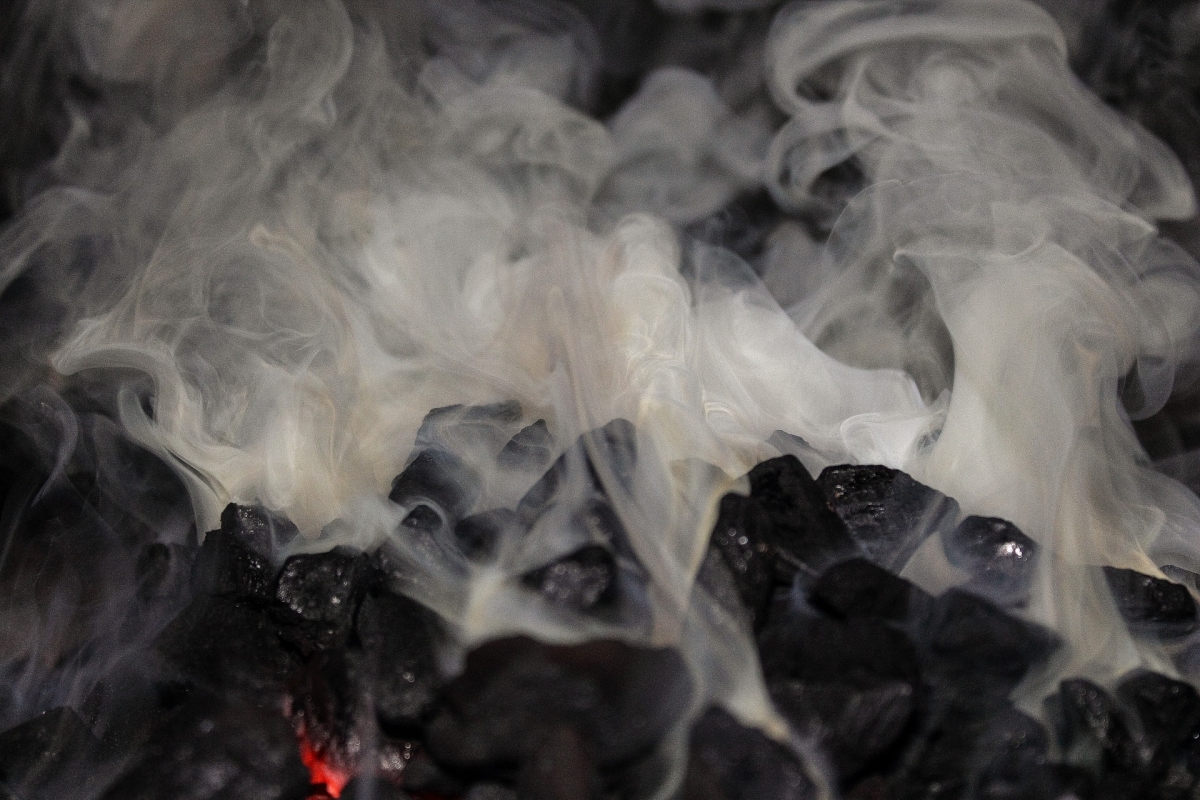 smoke-716322_1920